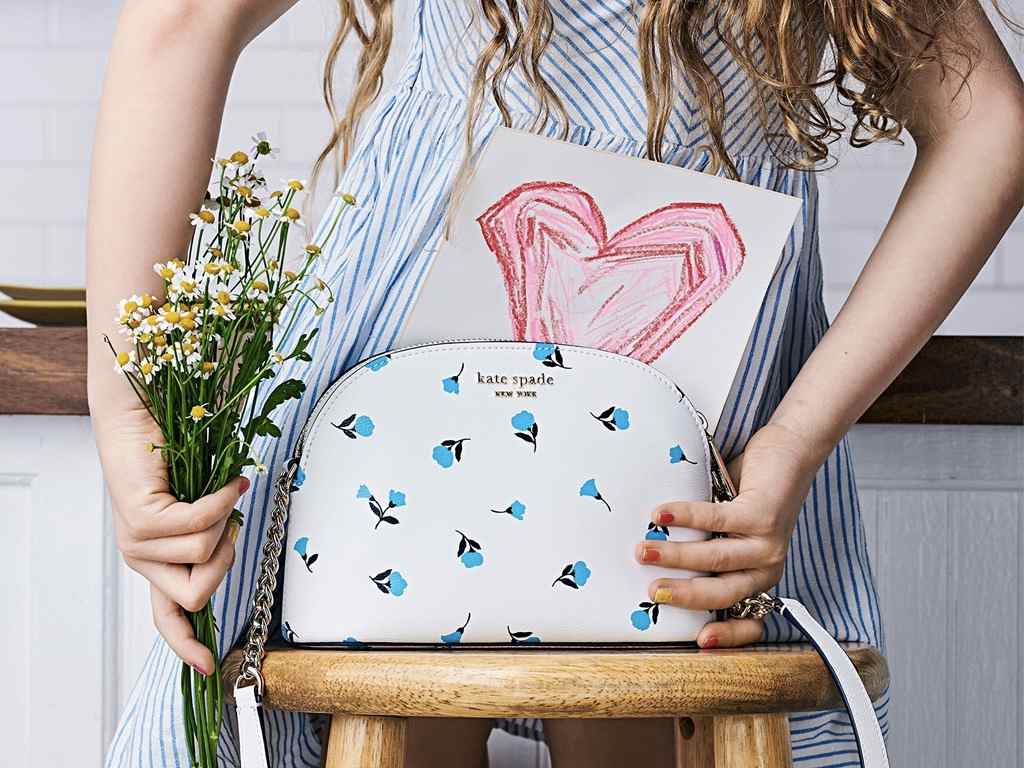 Foto de Bolsa Kate Spade, uma das mais famosas marcas americanas de bolsas de luxo.