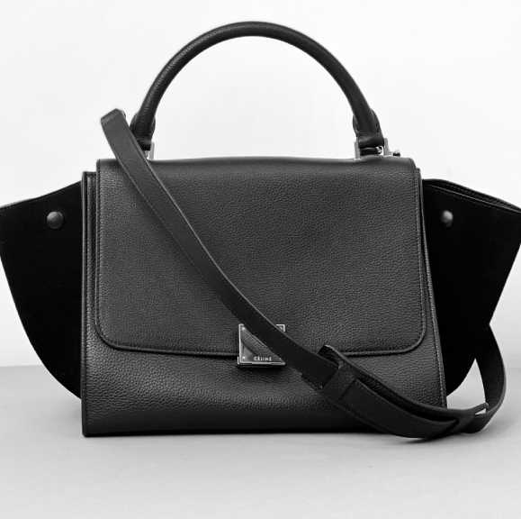 Foto de uma das bolsas mais clássicas da marca de luxo Celine.