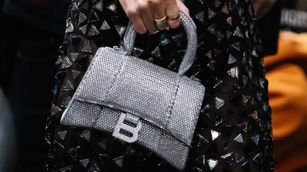 balenciaga-britney-spears-a-ultima-cartada-de-demna-antes-da-sua-ida-para-a-gucci-040625
