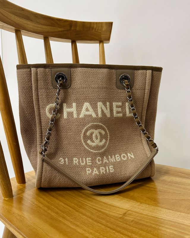 Bolsa Chanel Deauville. Clique na imagem e confira mais modelos!