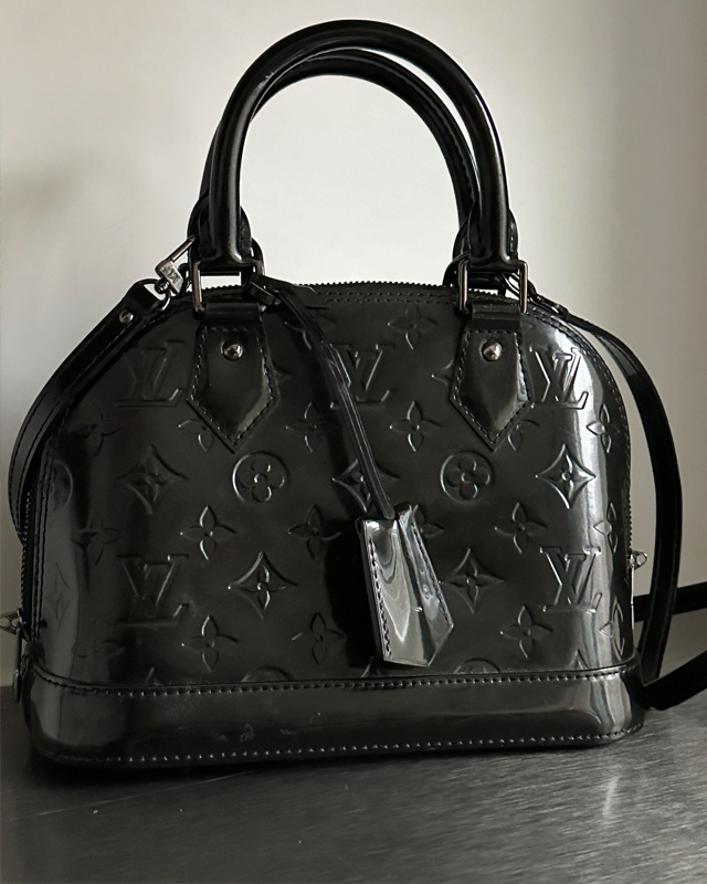 Bolsa Louis Vuitton Alma. Clique na imagem e confira mais modelos da marca!