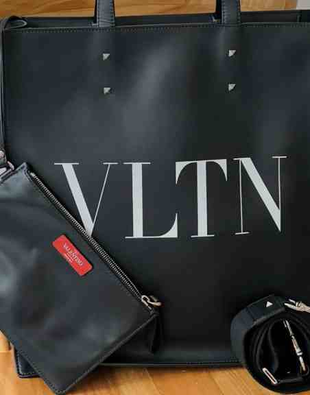 Foto de bolsa da Valentino.