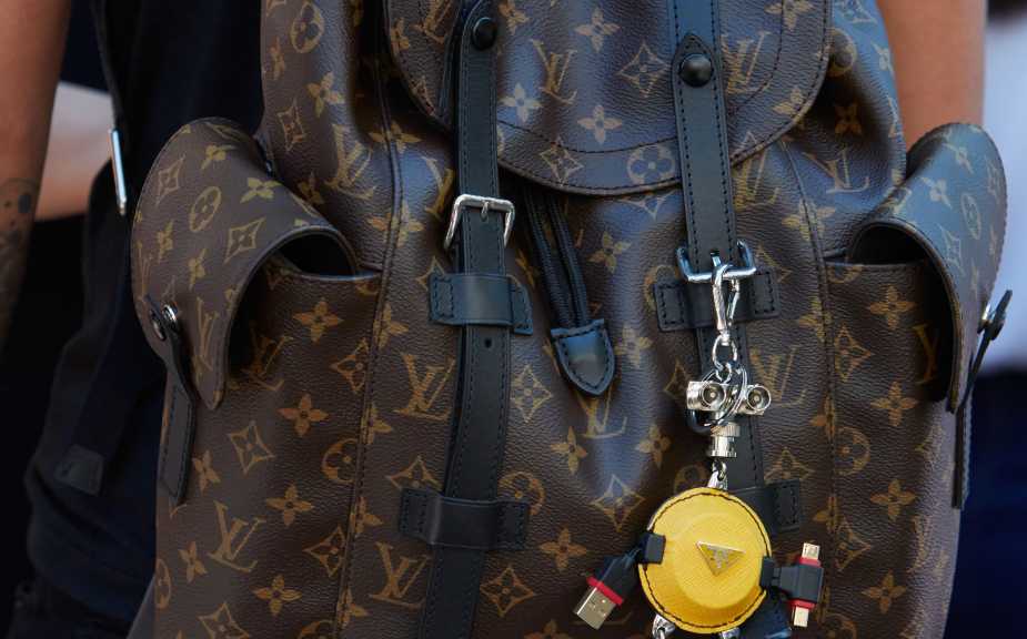capa-desfile-masculino-louis-vuitton-verao-2026-surpreende-paris-e-beyonce-250625
