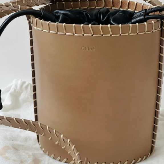Foto de um dos acessórios chloé bolsa Louela.