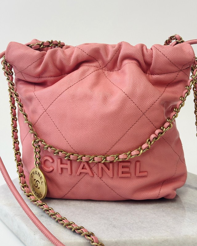 Bolsa Chanel 22. Clique na imagem e confira mais modelos!