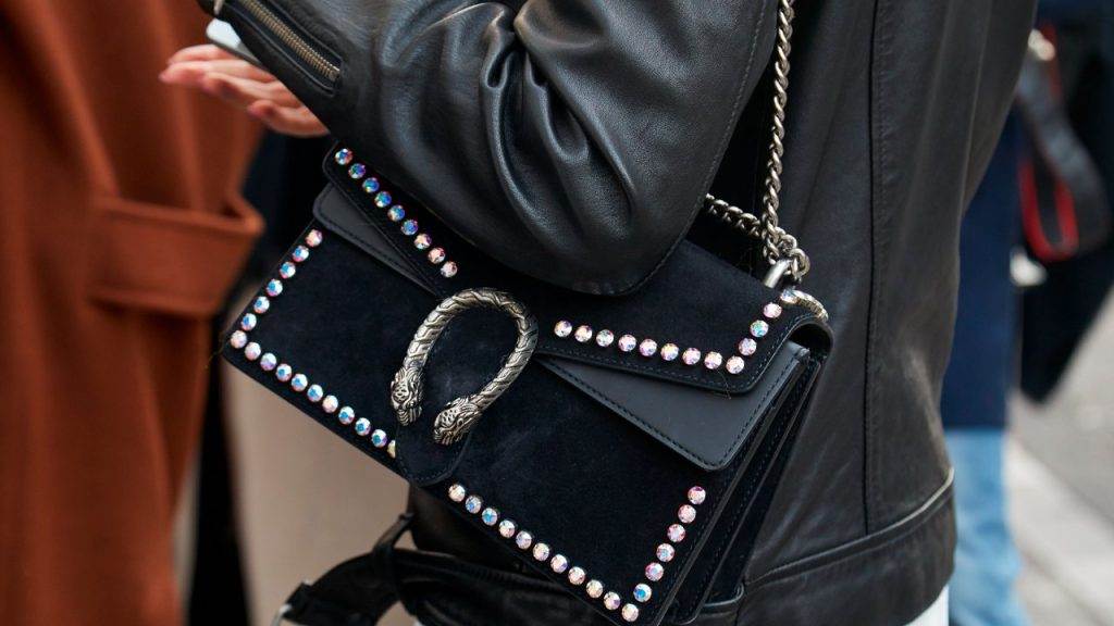 bolsas-gucci-com-mood-invernal-que-voce-precisa-conhecer-modelos-de-luxo-para-inverno-dias-frios-winter-with-gucci-capa-010725
