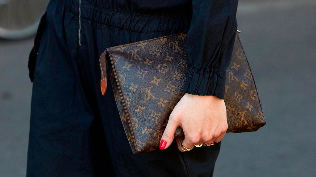 Descubra quais são as bolsas de sucesso da Louis Vuitton que compensam comprar em brechós de luxo online como Etiqueta Única.