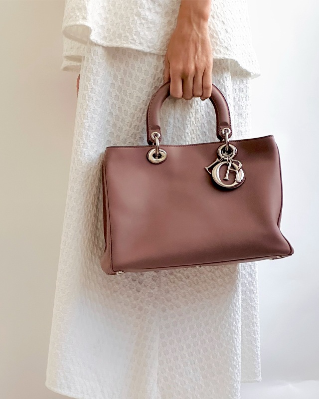 Bolsa Dior Diorissimo. Clique na imagem e confira mais modelos da marca!