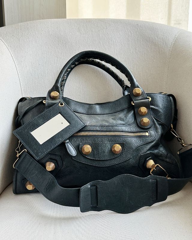 Bolsa Balenciaga City. Clique na imagem e confira mais modelos da marca!