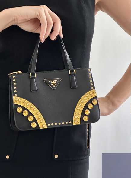 Foto de Tote Bag Prada Double Zip Crystal.