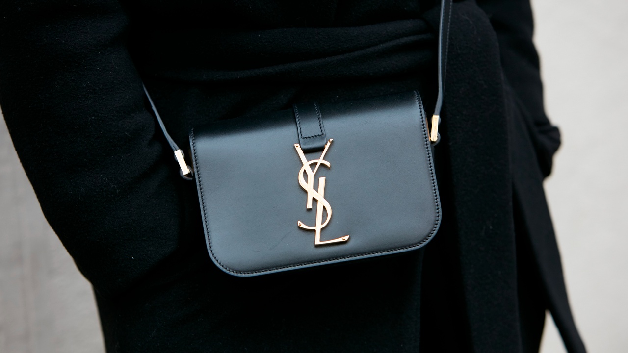capa do post sobre peças saint laurent que são imperdíveis na super sale dos pais