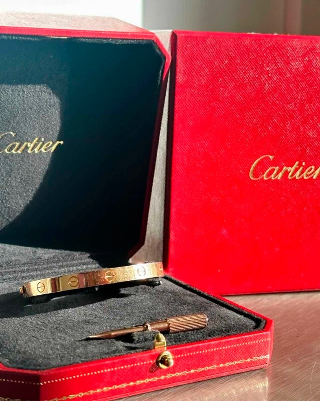 Pulseira Cartier Love. Clique na imagem e confira mais modelos da marca!