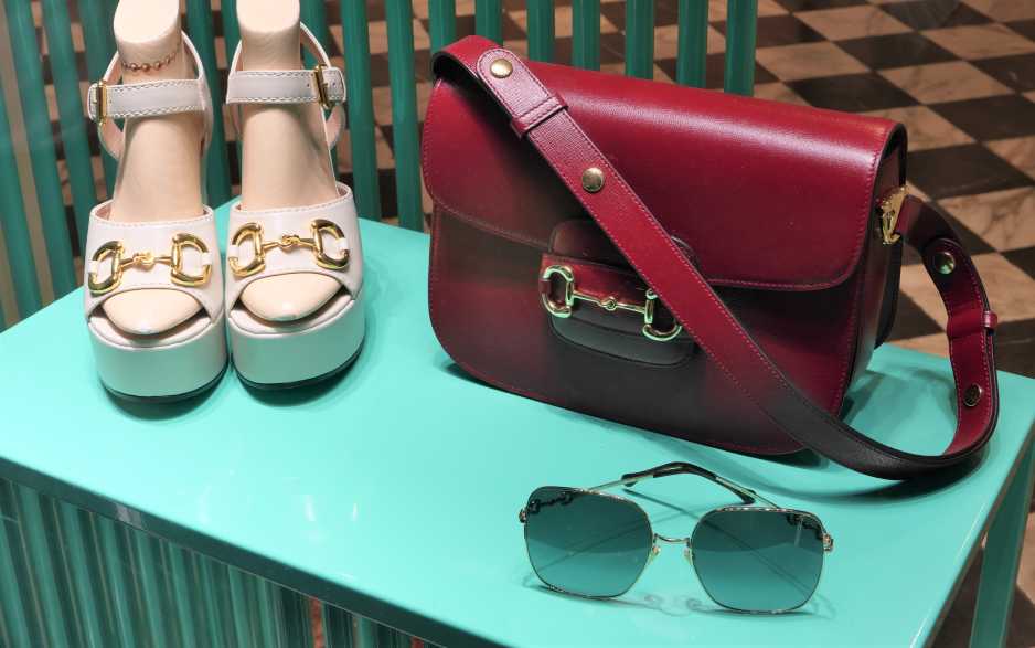 Os acessórios gucci femininos mais desejados no mercado second hand: de bolsas a sapatos.