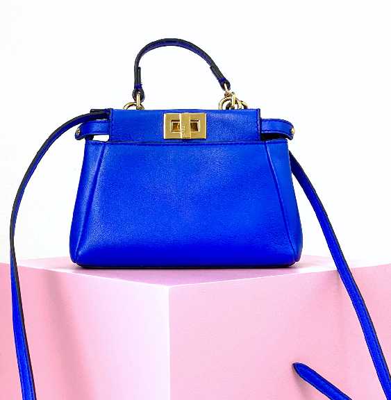 Foto da Bolsa Mini Fendi Peekaboo.