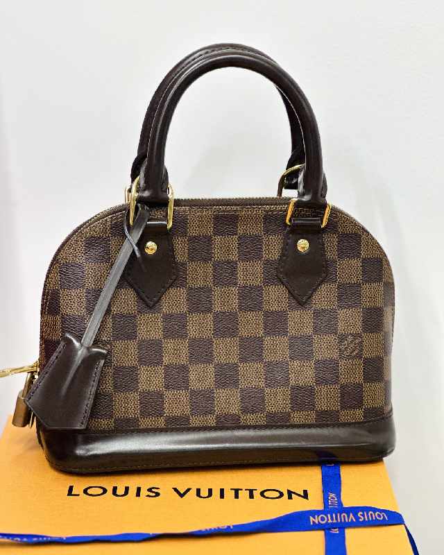 Foto da Louis Vuitton Alma na Second Hand Week.