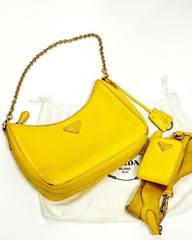 Bolsa Prada Re-Edition. Clique na imagem e confira mais modelos!