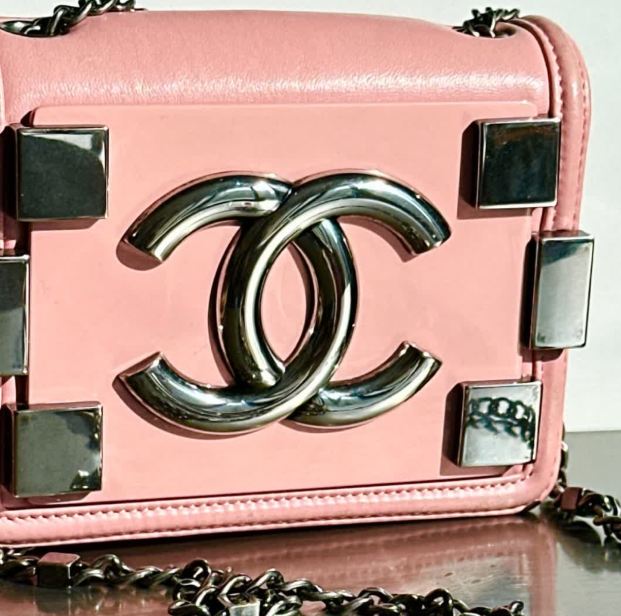 Foto da Bolsa Chanel Boy Brick.