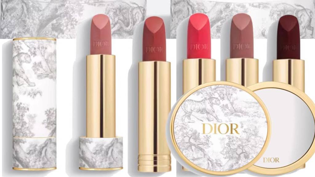Foto de batons da marca de luxo Dior, coleção rouge premier que custa mais de 3 mil reais e está entre os mais caros do mundo.