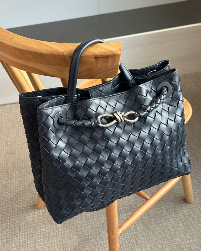 Bolsa Bottega Veneta Andiamo. Clique na imagem e confira mais modelos!