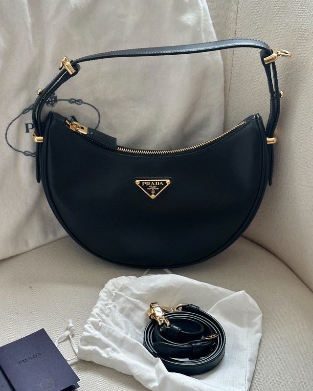 Bolsa Prada Arqué. Clique na imagem e confira mais modelos!