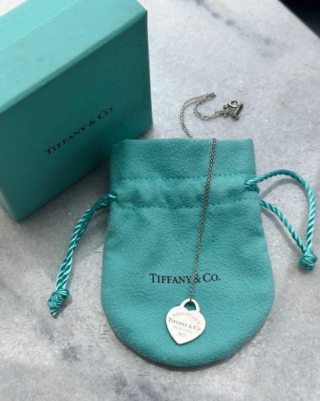 Colar Tiffany & Co Return to Tiffany. Clique na imagem e confira mais modelos da marca!