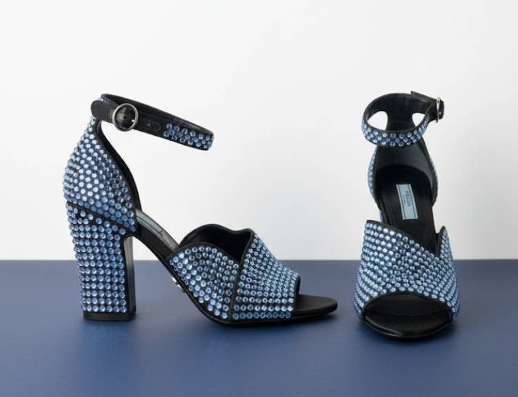 Foto de Sandália Prada Crystal Azul.nunca usada.