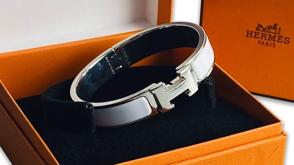 Conheça as pulseiras e braceletes Hermès mais famosos e desejados, modelos clássicos e icônicos.