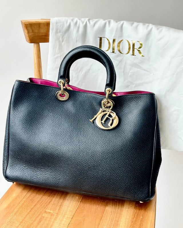 Bolsa Dior Diorissimo. Clique na imagem e confira mais modelos da marca!