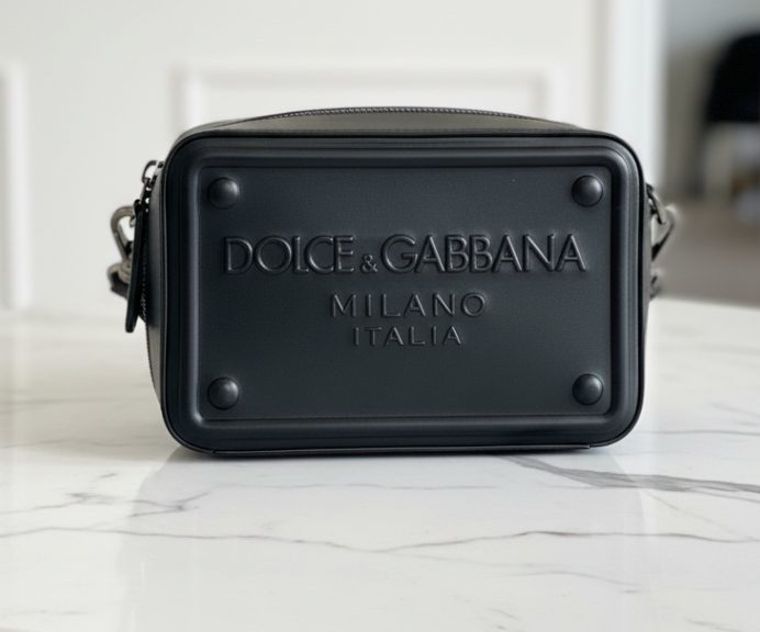 Foto de Bolsa Masculina Dolce & Gabbana Logo no Black Month.