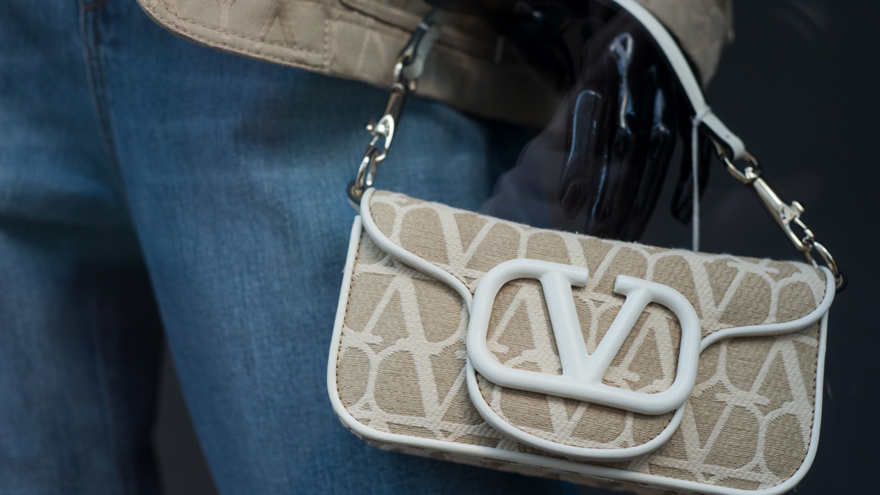 capa do post sobre bolsas valentino na black week