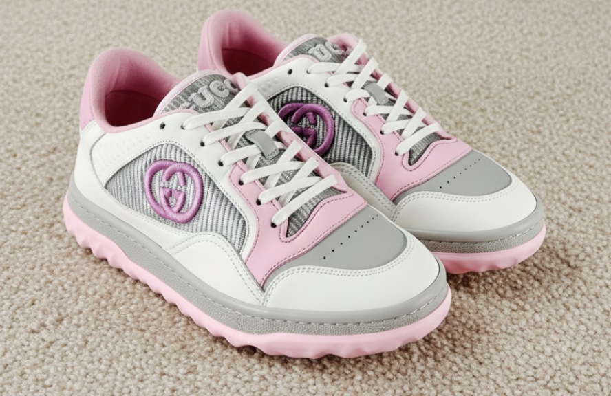 Foto de um dos acesssórios Gucci na Black Friday do Etiqueta Única, Tênis Wmns MAC80 Sneaker.