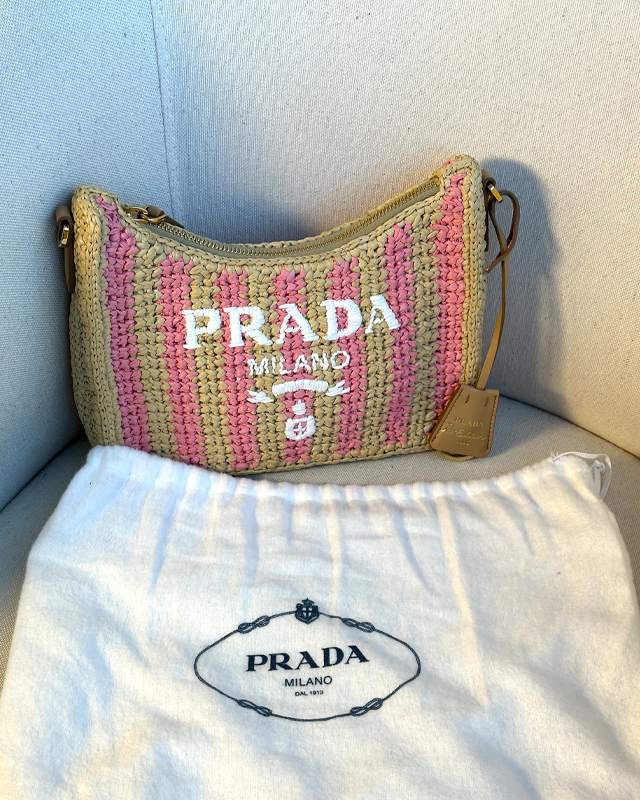 Bolsa Prada Re-Edition. Clique na imagem e confira mais modelos!