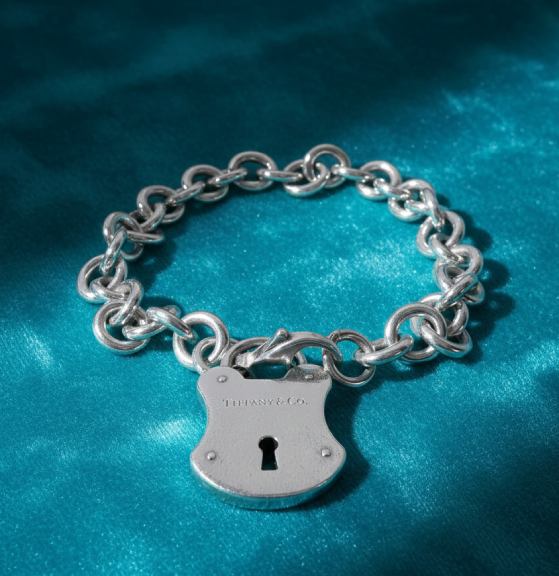 Foto de Pulseira Tiffany & Co Emblem Lock.