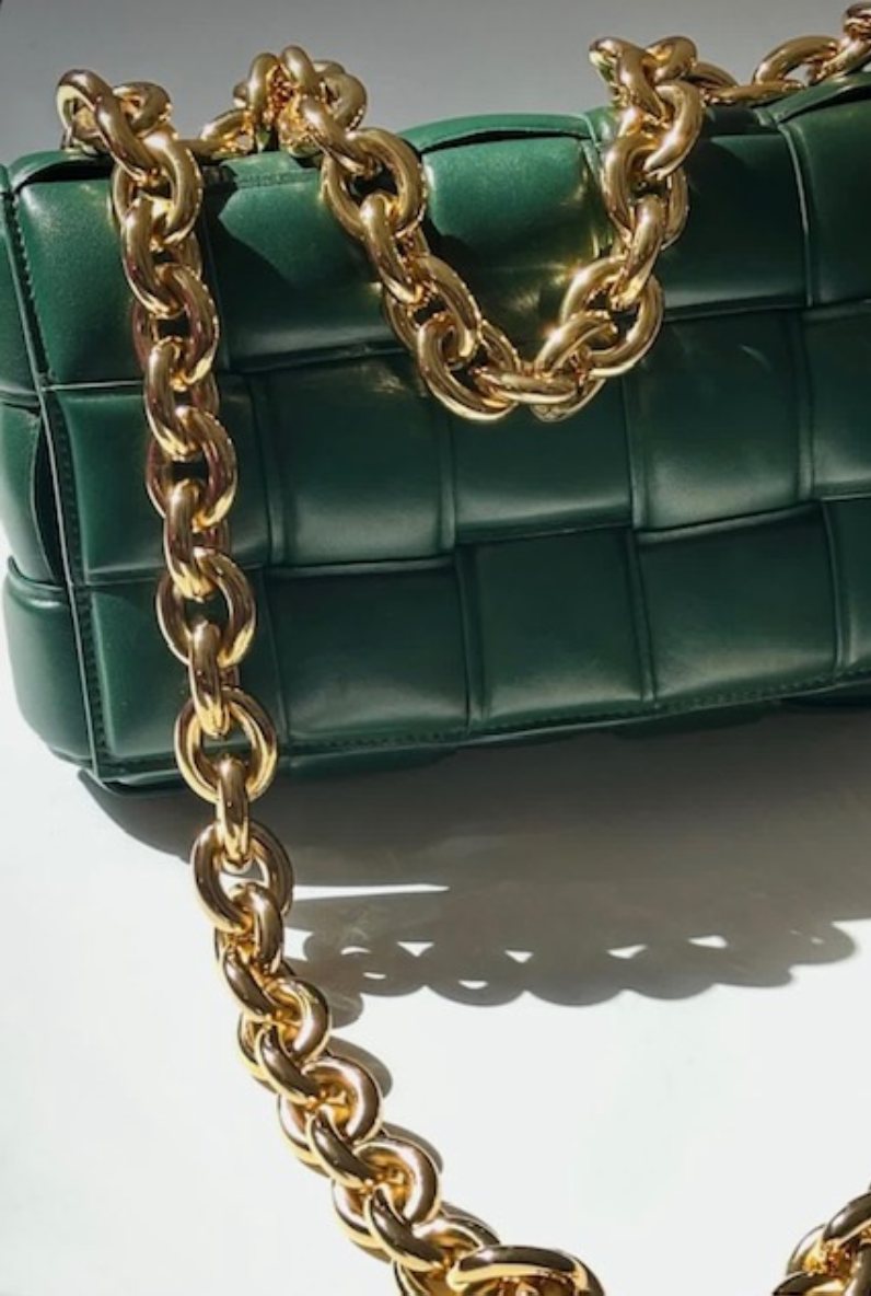 xmas-sale-presenteaveis-para-ela-ideias-de-presentes-de-luxo-femininos-bolsa-bottega-veneta