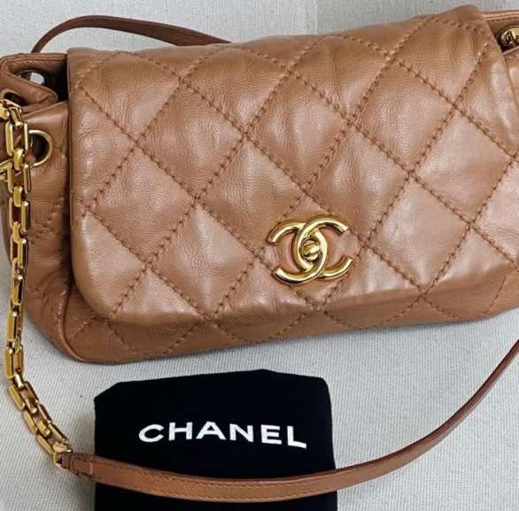 Foto da Bolsa Chanel Retro Chain Accordion Flap Bege na Summer Sale.