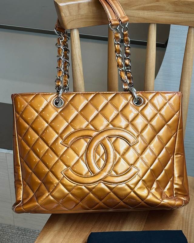 Bolsa Chanel Grand Shopping Tote. Clique na imagem e confira mais modelos da marca!