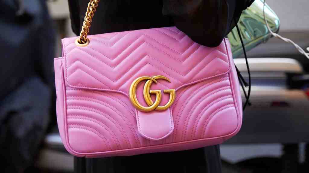 Essas são as bolsas de grife com descontos imperdíveis na Summer Sale: Oportunidades de Modelos de Luxo Clássicos, Atemporais