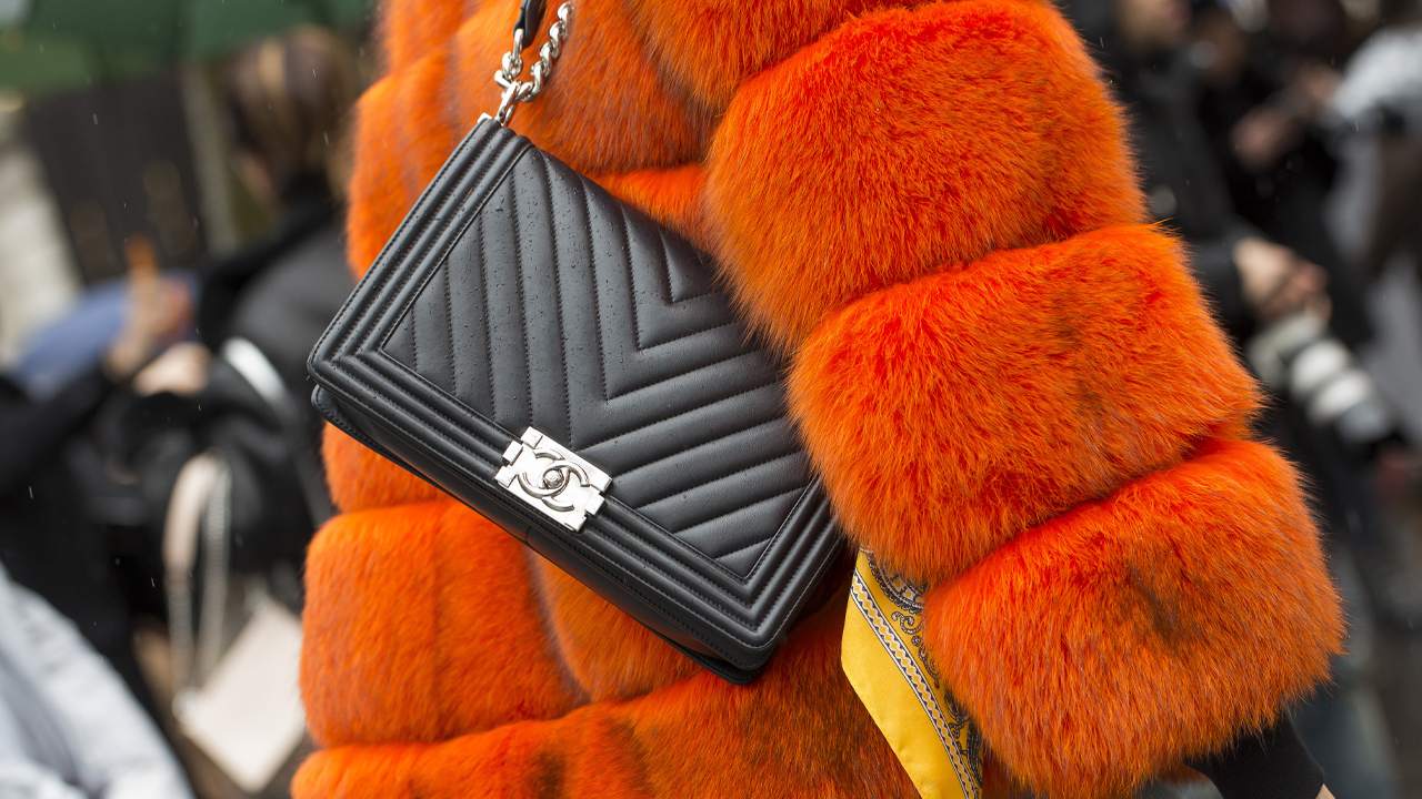 capa do post sobre bolsas chanel na summer sale