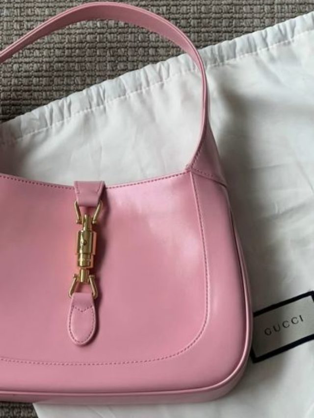 Gucci, Prada e Valentino: As Melhores Bolsas Italianas na Summer Sale