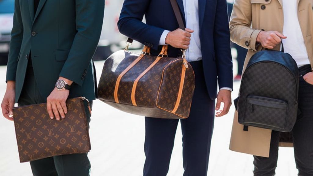 Nova Campanha da Louis Vuitton com Jeremy Allen White e Pusha T agita as redes sociais. Confira os cliques e a coleção de Pharrell.