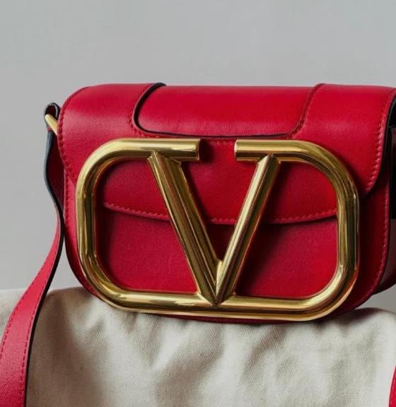 Bolsa Valentino SuperVee.