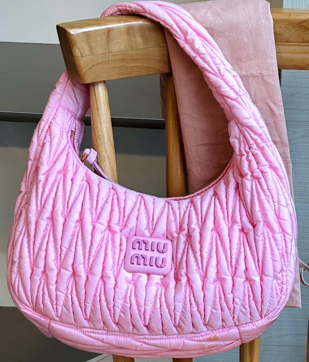 Foto bolsa Miu Miu Wander.