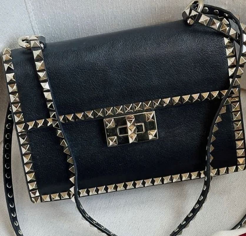 Foto de Bolsa Valentino No Limited Rockstud.