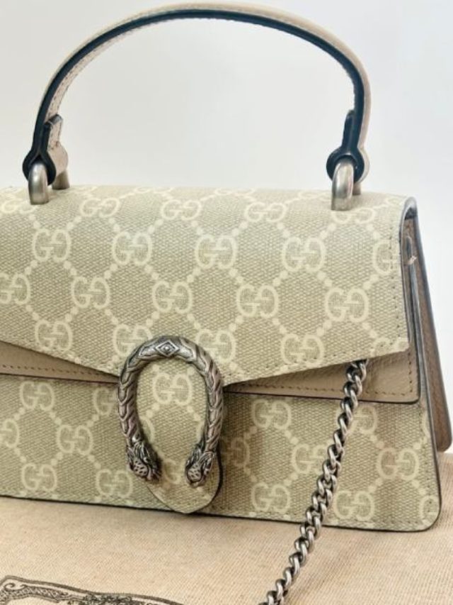 As Bolsas com Monogramas que Continuam em Alta Neste Ano