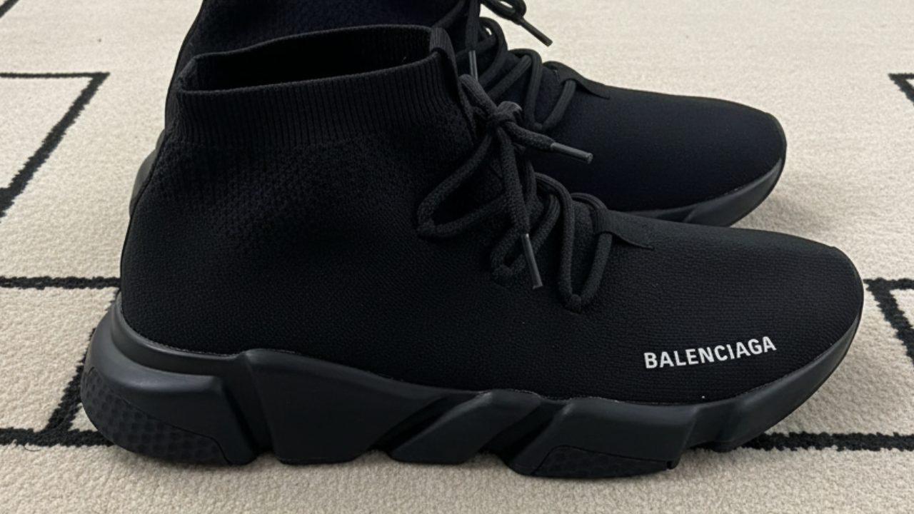 Foto de Balenciaga Speed Lace-Up, uma das novidades de tênis masculinos de grifes famosas.