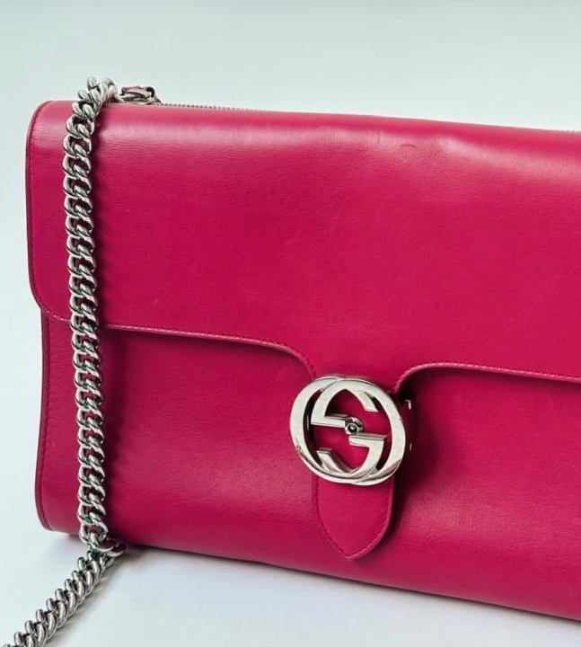 Foto de mini bag Interlocking.