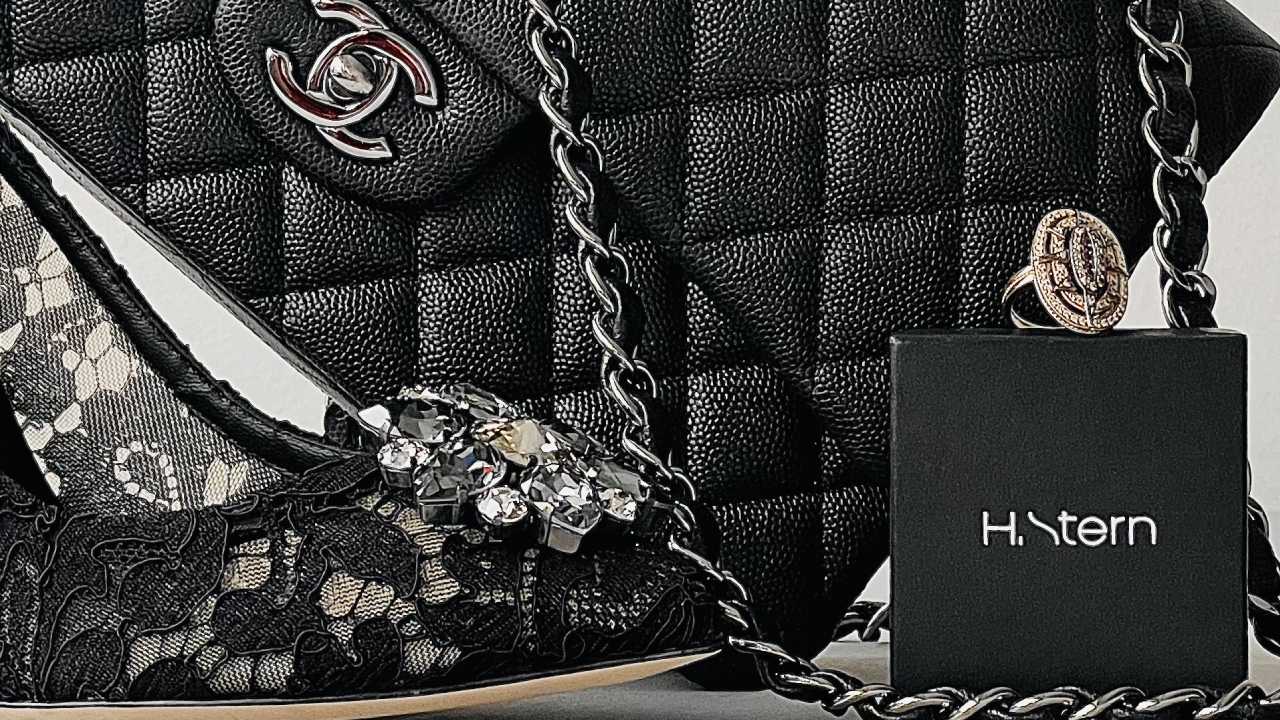 Explore as maiores criações de jaolherias nacionais no Mês do Consumidor: Anéis e Pulseiras de Ouro e Diamante com design brasileiro autoral.