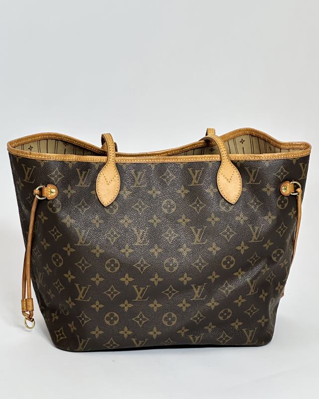 Bolsa Louis Vuitton Neverfull. Clique na imagem e confira mais modelos da marca!