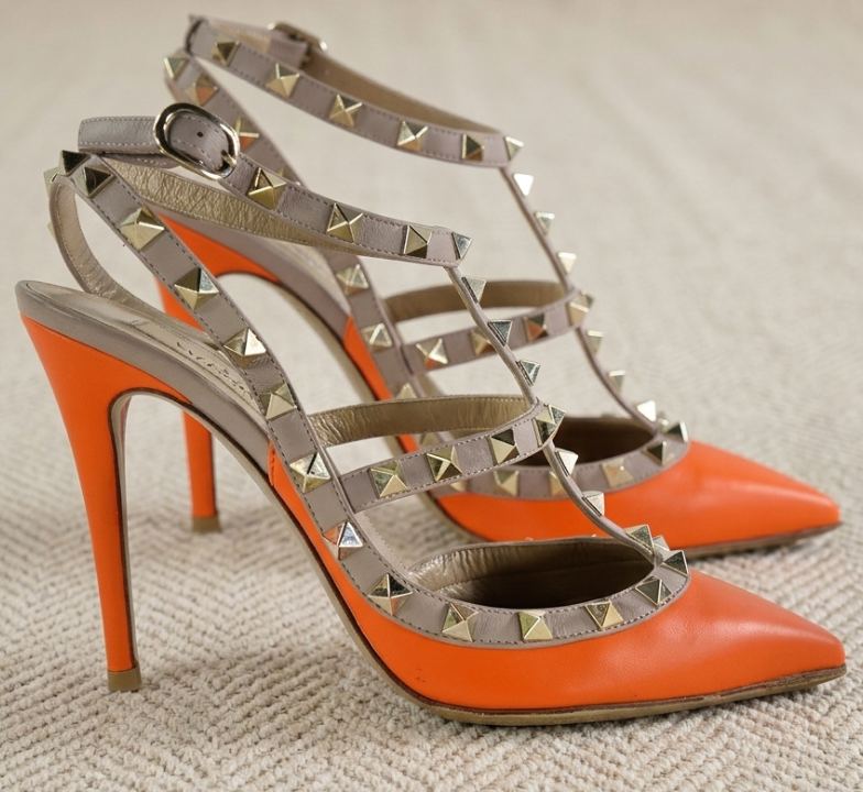 Foto de Scarpin de Luxo da Valentino.