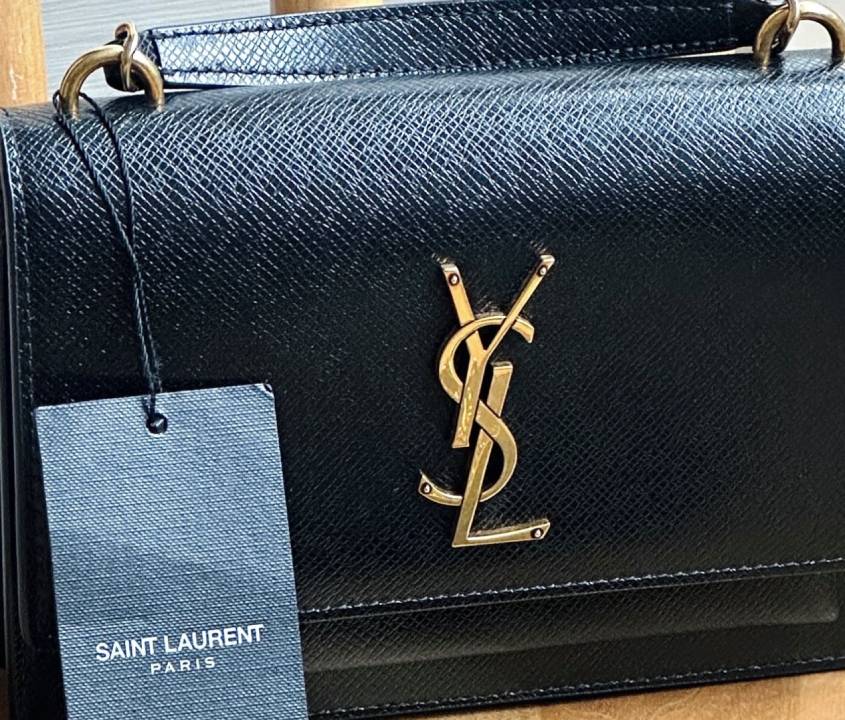 Foto de Bolsa Sunset da Saint Laurent, uma das melhores grifes para presentear no Dia Internacional da Mulher e datas especiais.
